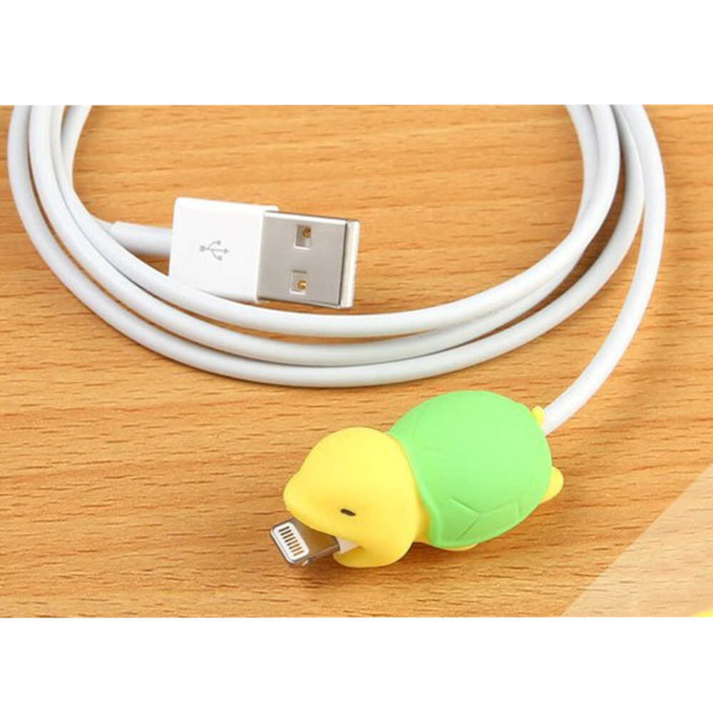 Закрепление проводов на стенах и потолке