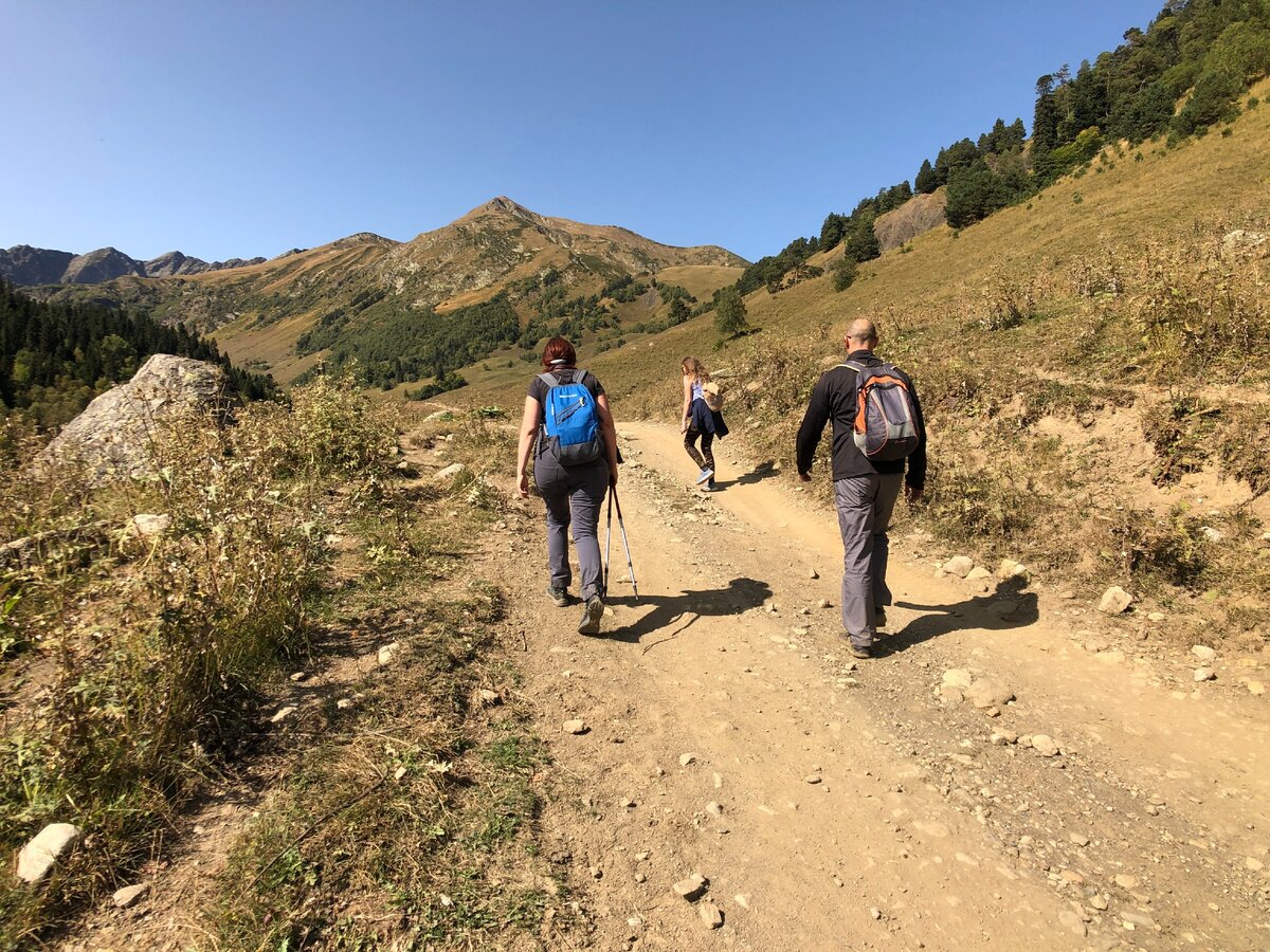 Начало пути к озёрам