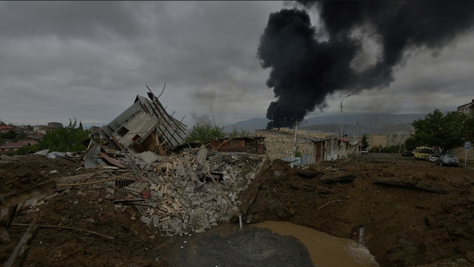 Как сообщает тг-канал «Re:public of Artsakh«, в результате уничтожения базы запасов ГСМ ВС Азербайджана, погибли около 200 военных противника