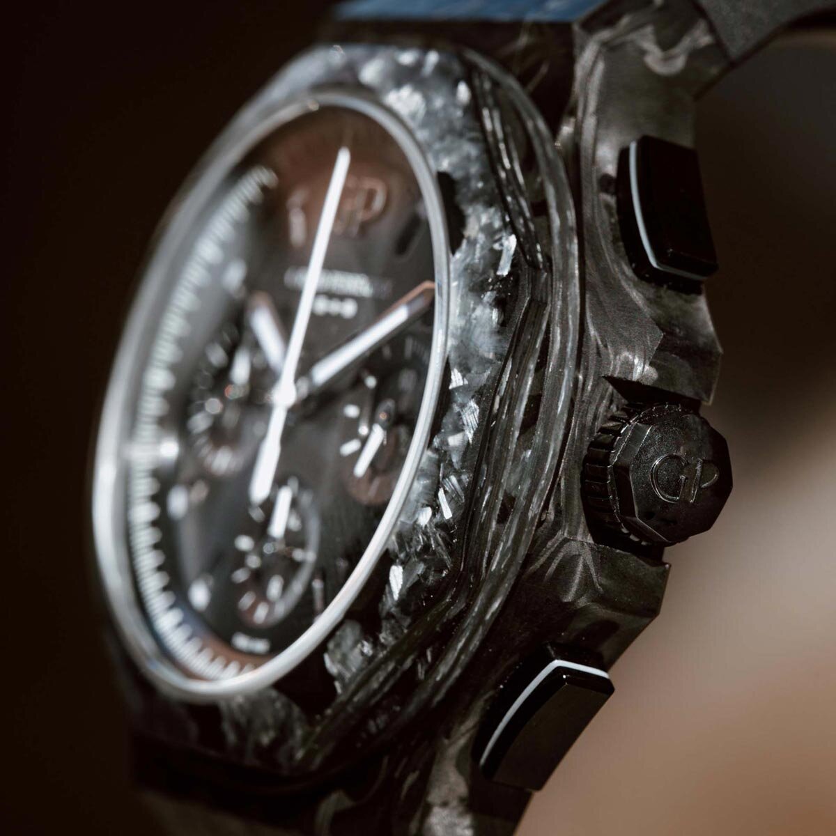 Girard Perregaux Laureato Absolute Crystal Rock