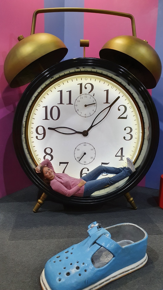 И пусть весь мир подождёт...