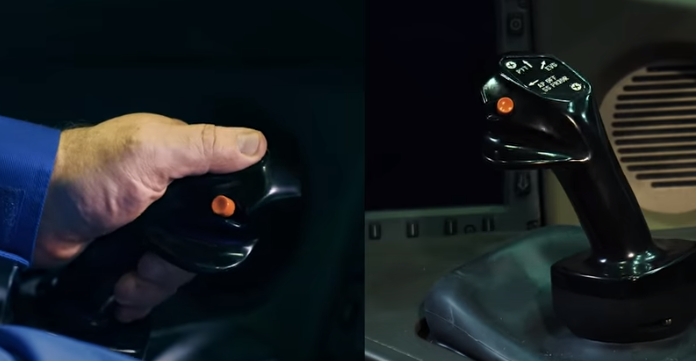 Активная боковая ручка МС-21