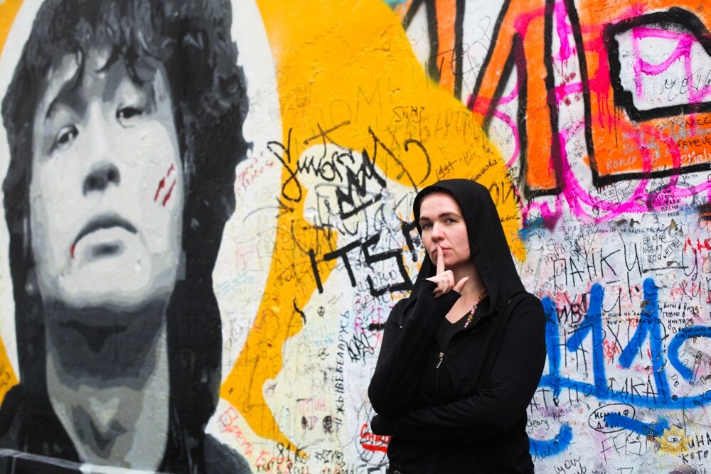 Жанна Радова - продюсер более 25-ти творческих проектов для детей и взрослых. Автор методики раскрытия талантов и призвания в любом возрасте.