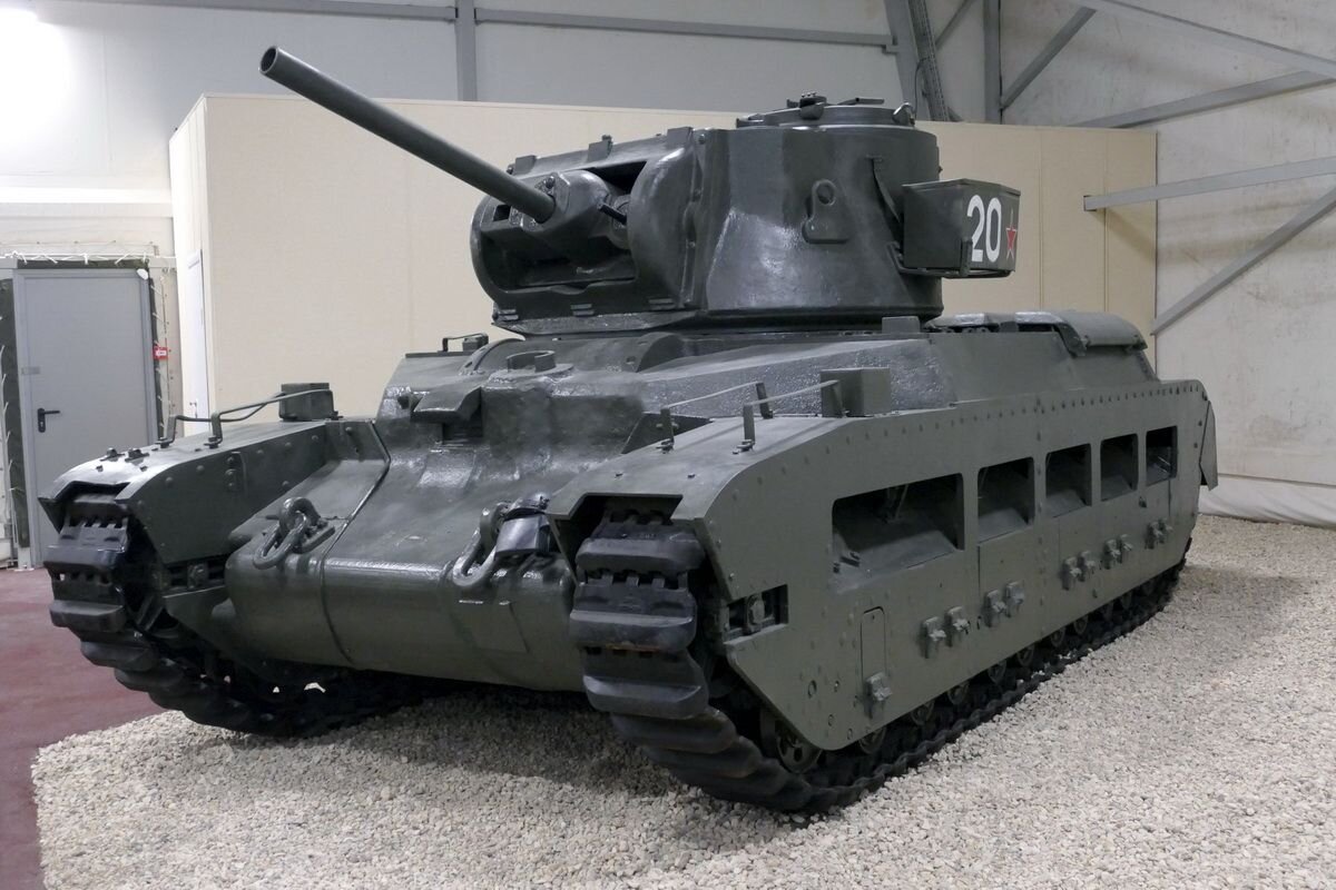 Порядка двухсот "Матильд" участвовали в декабрьском контрнаступлении под Москвой в 1941 году. Всего в годы войны Красная Армия получила свыше 900 танков этого образца. Фото с сайта gr.pinterest.com.