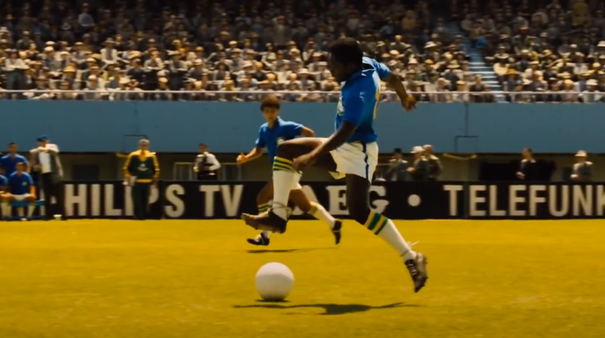 кадр из фильма - "Пеле: Рождение легенды"