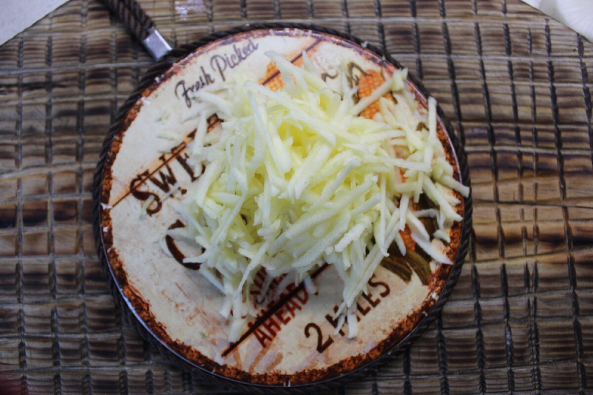 натертые яблоки