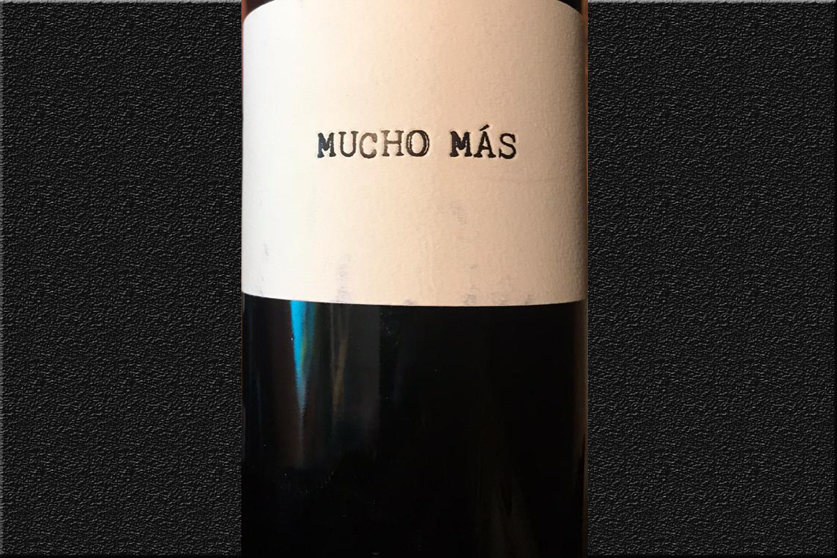 Вино мучо мас купить. Испанское вино мучо мас. Испанское вино mucho mas. Mucho mas вино красное. Вино мучо мас Испания красное сухое.
