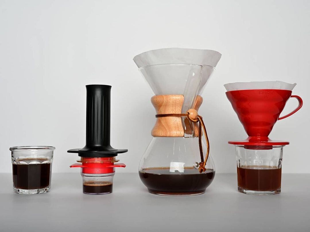 Разные кофейные агрегаты (Фото из инстаграма kafema.msk).