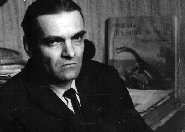 Юрий Кнорозов в своем кабинете. Источник: kunstkamera.ru