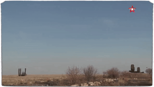 Источник: ТК Звезда. На видео пуск тяжёлой ЗУР 9М82МД.