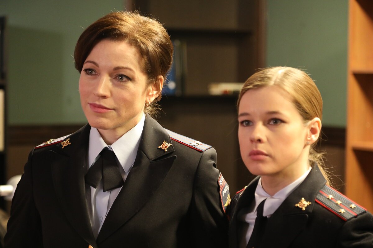 начальник и подчинённый сыщики .... многие мужчины капитана только к пенсии получают