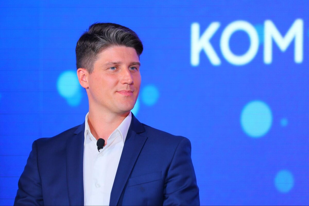 Дмитрий Фролов