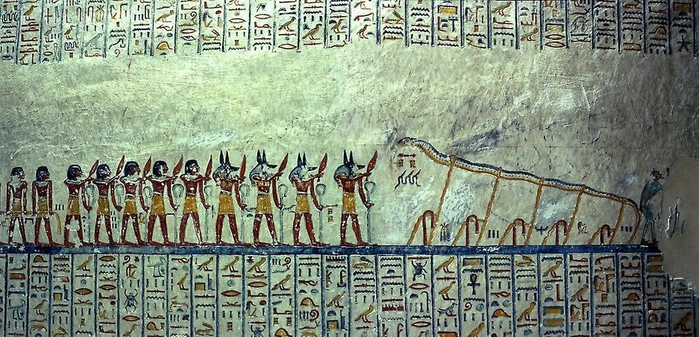 Трудно было выучить такое письмо, Умеющий читать и писать считался мудрецом