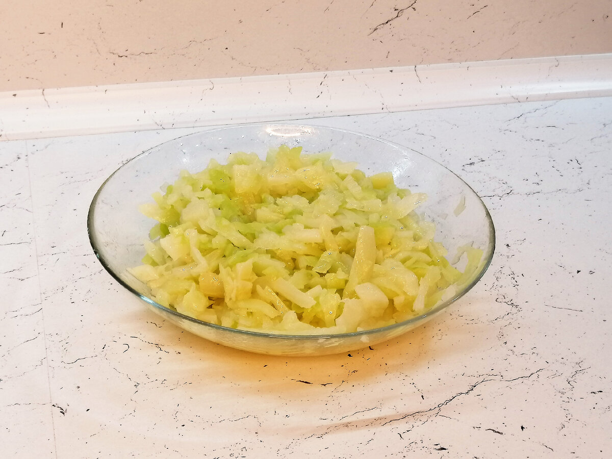 Не вкусный салат из капусты.