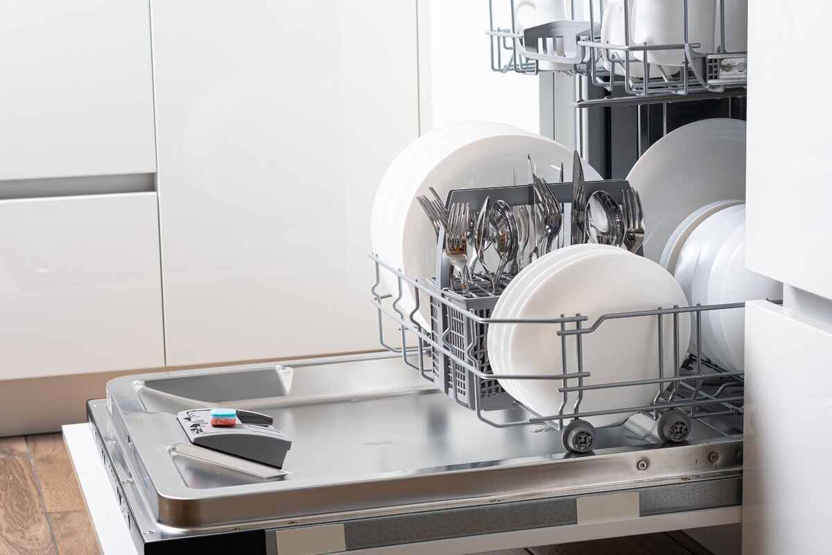 20 неожиданных вещей, которые стоит засунуть в посудомоечную машину - Лайфхакер
