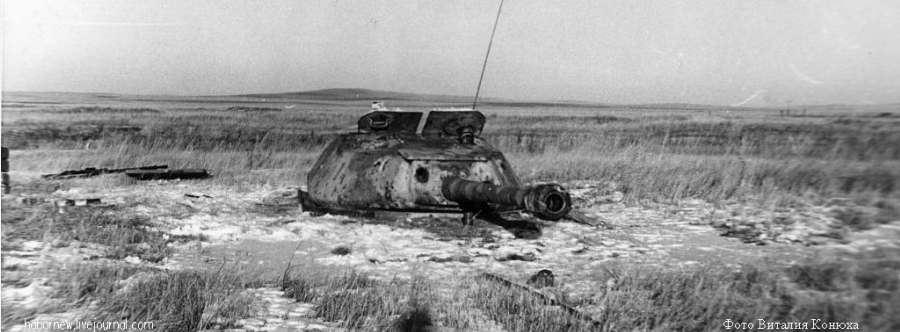 Укреп район, Дежурное орудие (Готовность к открытию огня одна минута)  Башня танка ИС-4