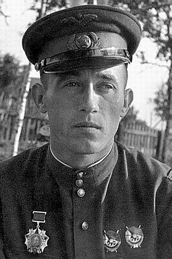 Командир 1-й эскадрильи 255-го ИАП Михаил Харламов.