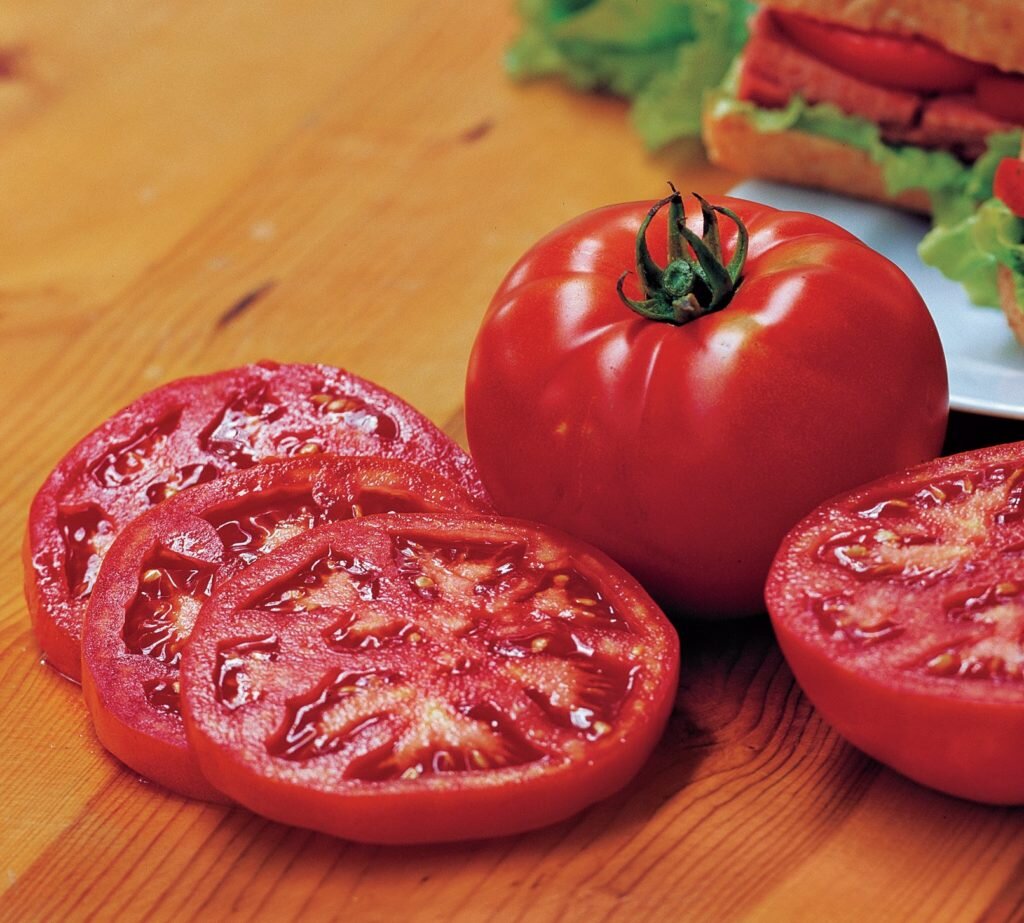 Помидоры Бифштекс. Фото используется с сайта burpeeeurope.com