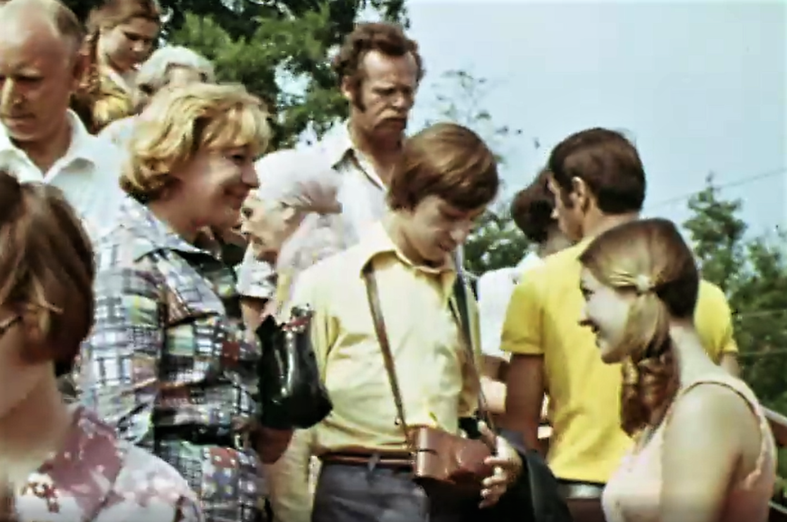 Кадр из короткометражного фильма "Ливень" (1977)