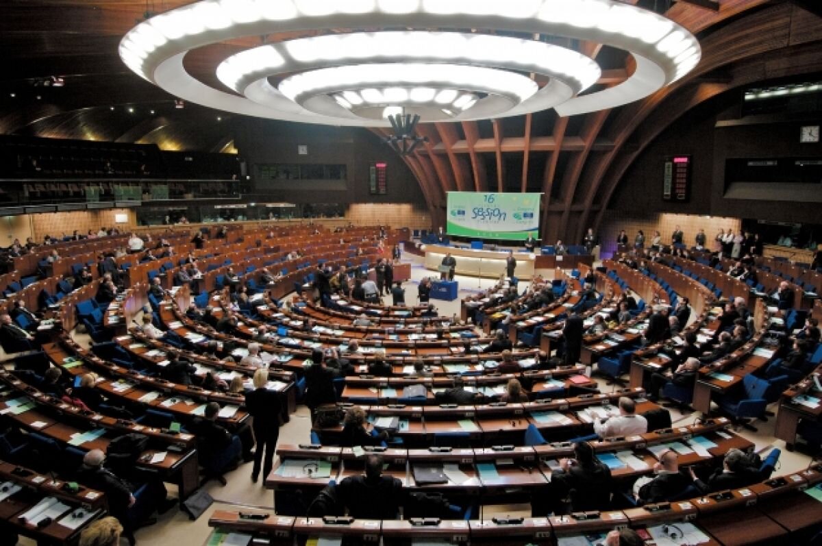    Европарламент одобрил пакет финансовой помощи Украине на 5 млрд евро