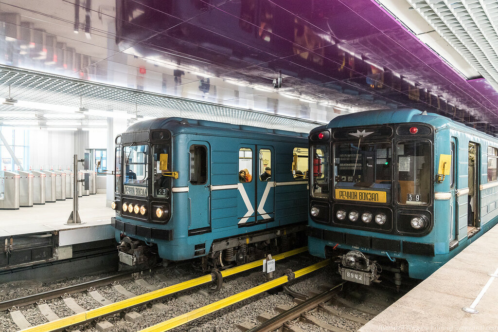 Допотопные "Номерные" на станции "Технопрак".