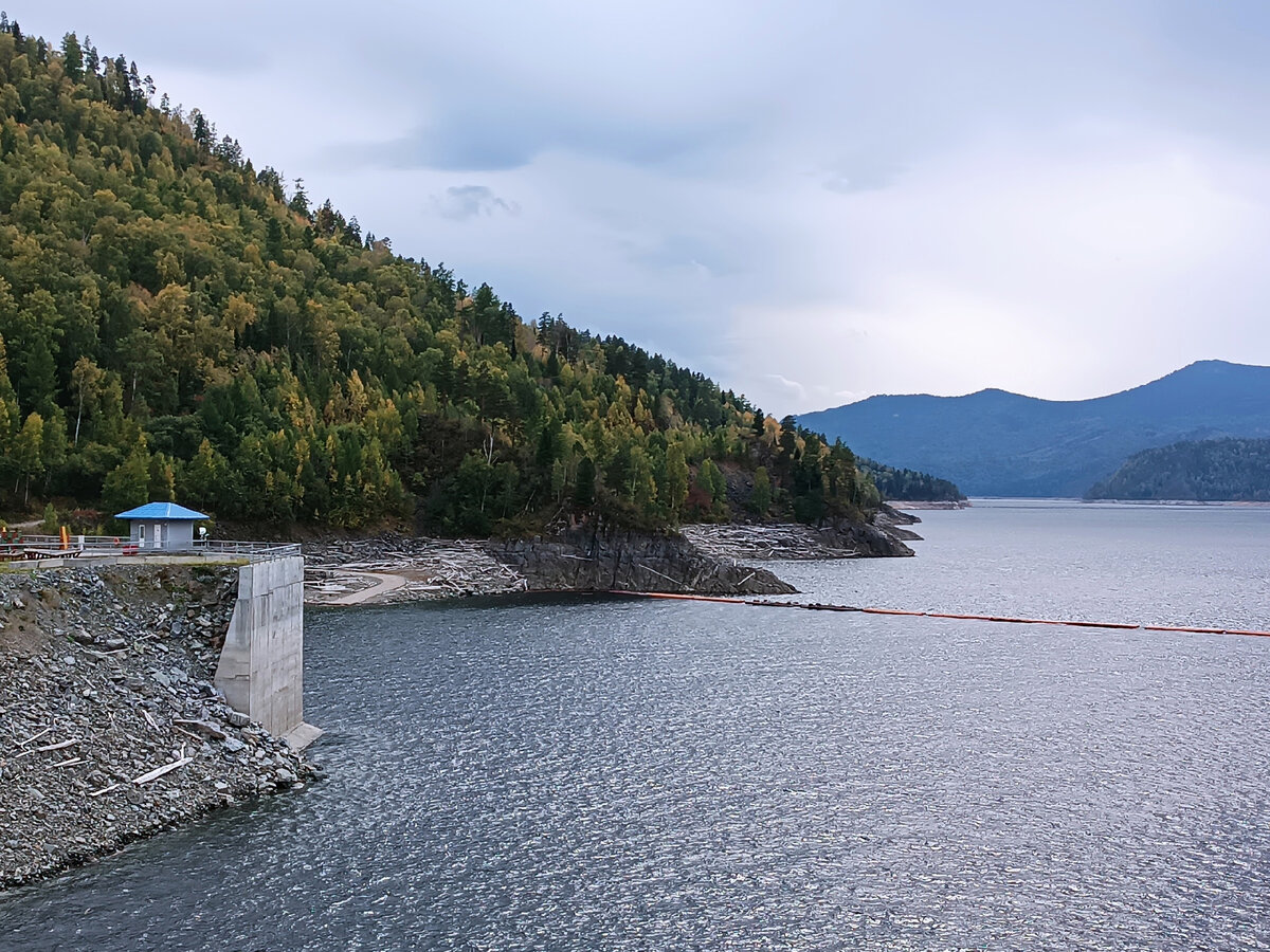 Вид на водохранилище