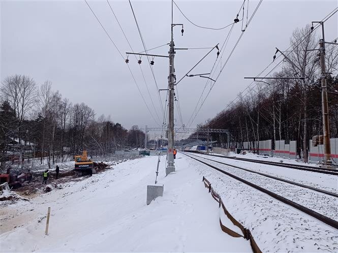 И как теперь пустынно выглядит все сейчас в 2021. То ли еще будет, стройка только набирает обороты.