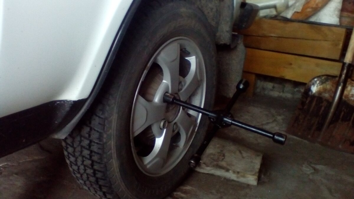 листаем фотографии