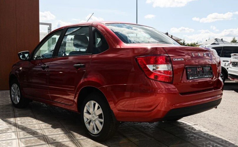 Lada Granta седан