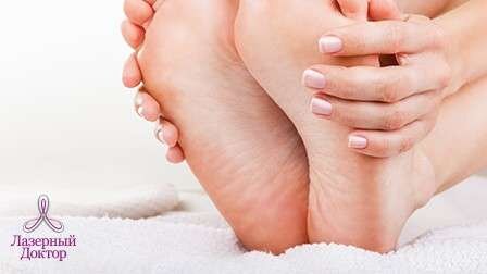 Для того, чтобы избавиться от бородавки нужно её физически удалить.