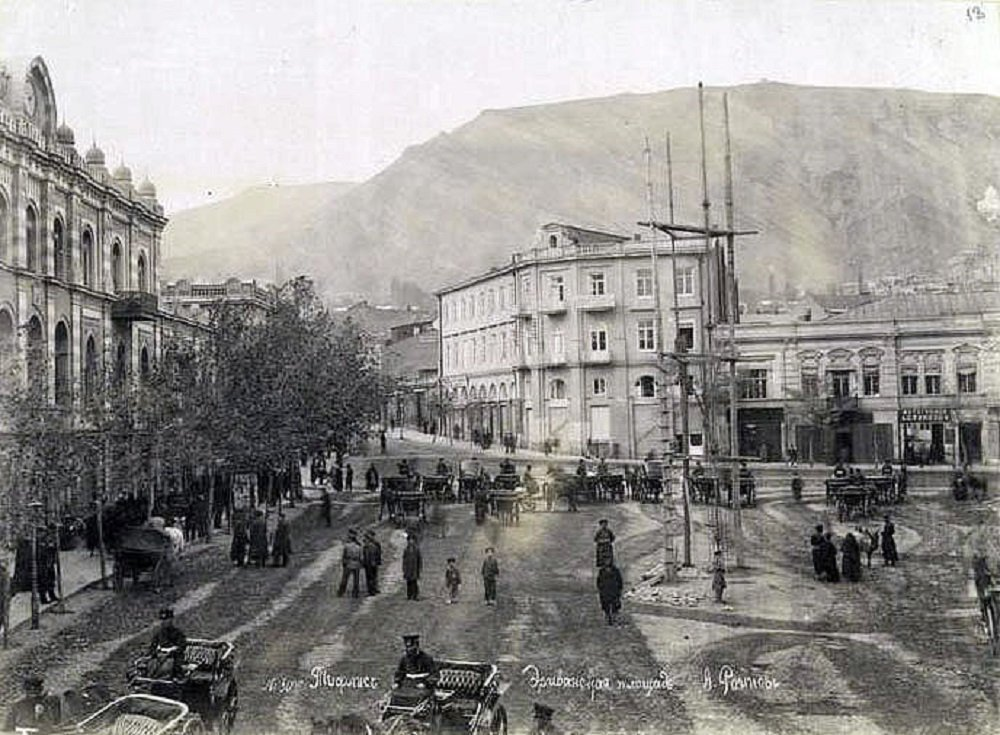 Тифлис. Эриванская площадь.  PHOTO: COURTESY OF NATIONAL ARCHIVES OF GEORGIA 