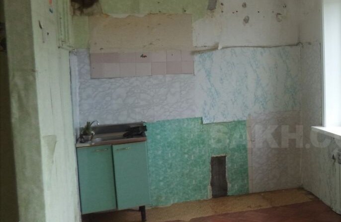 не моя квартира, но выглядело примерно так)