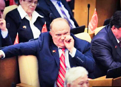 Не просто ведь работать "на благо народа".