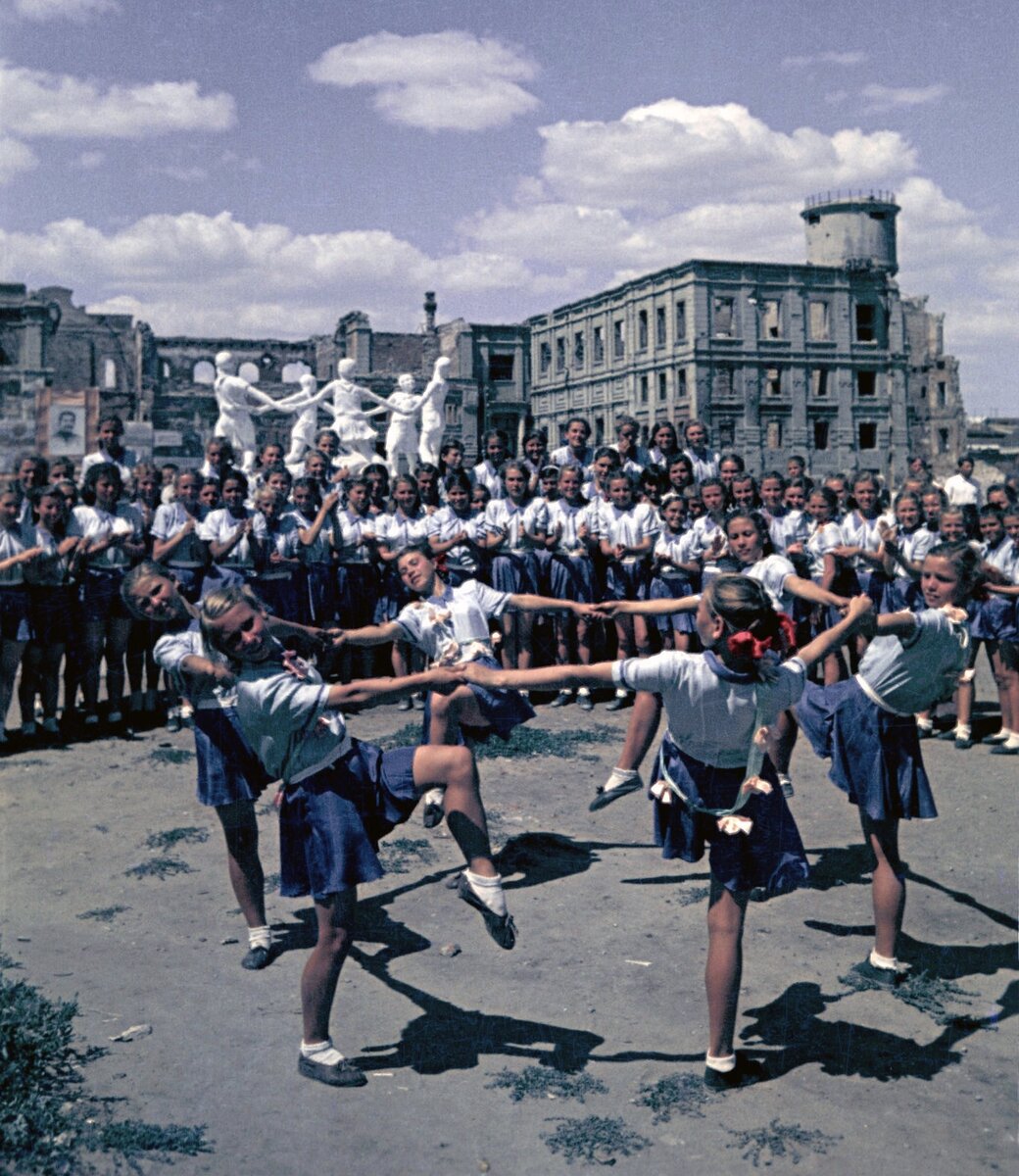 Парад физкультурников 1945 Сталинград