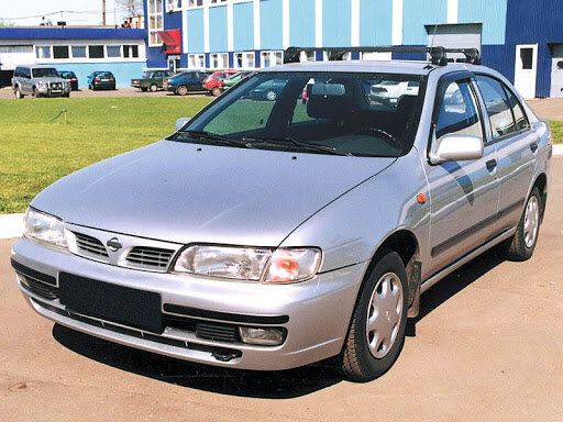 Nissan Almera