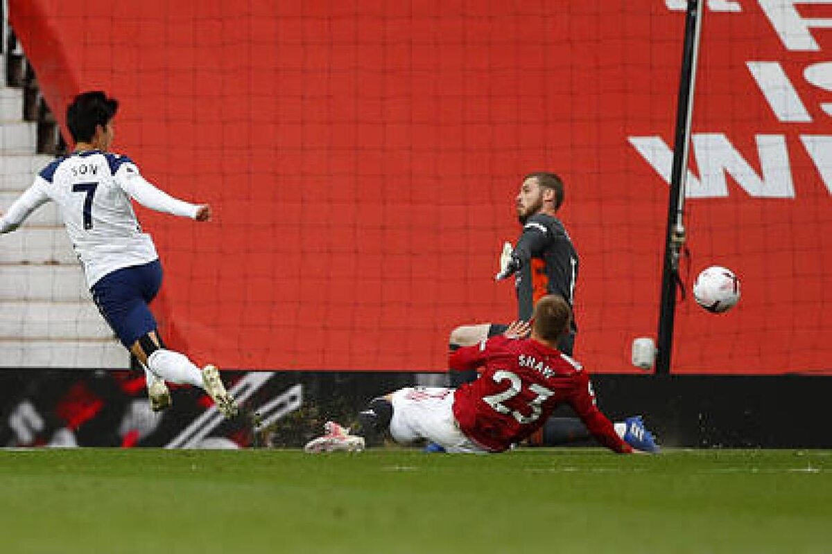 Де Хеа не может  спасти после удара корейца Сона .фото: картинки-яндекса.