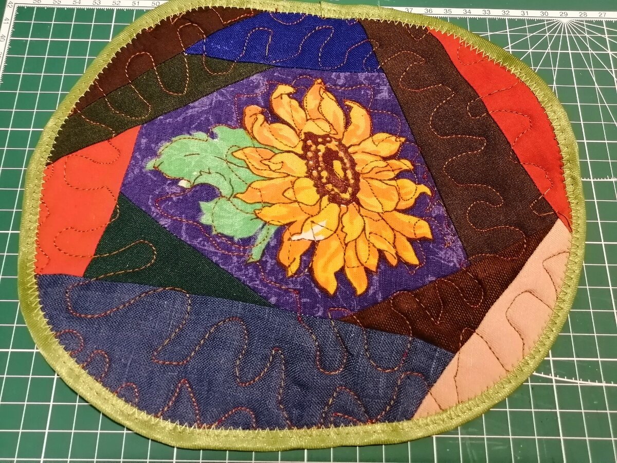 Ланчматы пэчворк своими руками схемы и размеры. Ланчматы своими руками мастер класс. Ланчматы из фетра. Осенние ланчматы с аппликацией. Ланчматы свободно-ходовая стежка.