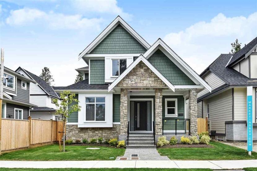 Имитация камня и планкенаИсточник realtyninja.com