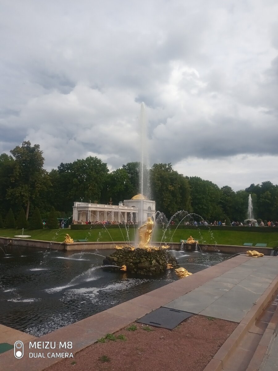 Самсон, разрывающий пасть льва