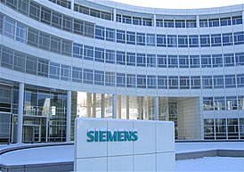 Siemens AG (нем. Siemens Aktiengesellschaft, в русской традиции «Си́менс») — немецкий конгломерат, работающий в области электротехники, электроники, энергетического оборудования, транспорта, медицинского оборудования и светотехники, а также специализированных услуг в различных областях промышленности, транспорта и связи. Штаб-квартиры находятся в Берлине и Мюнхене.