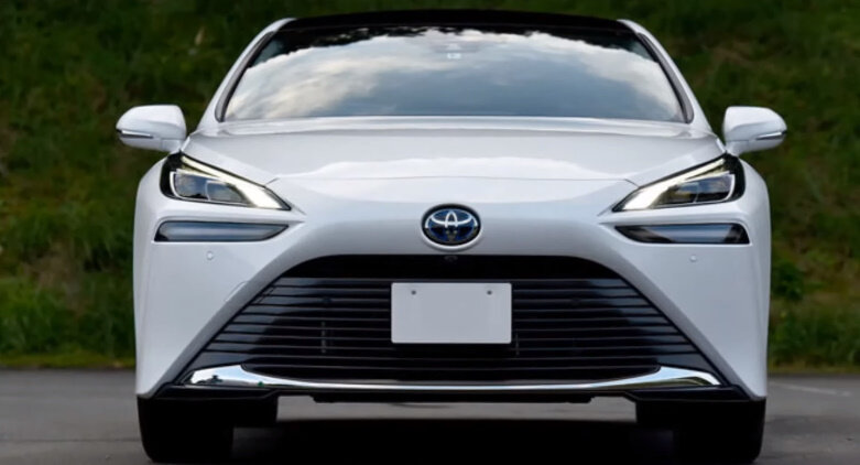 НОВАЯ TOYOTA MIRAI