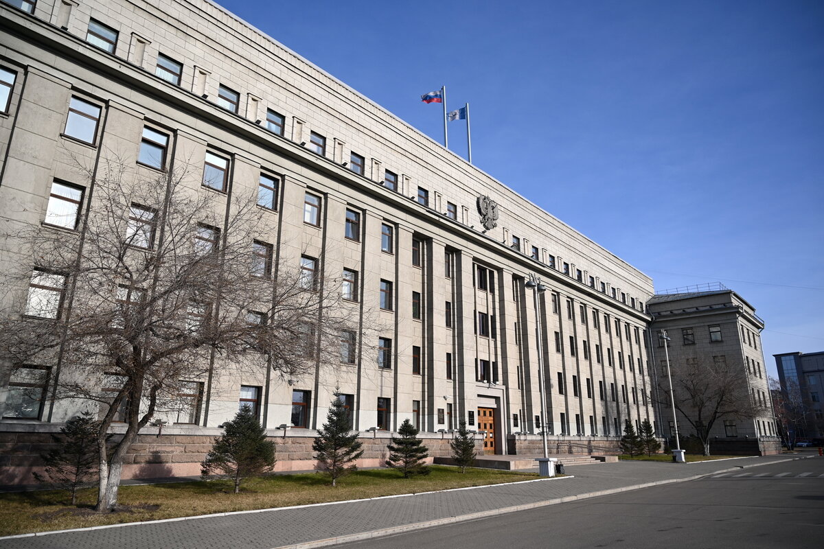 Дом правительства Иркутской области. Он же «Серый дом».