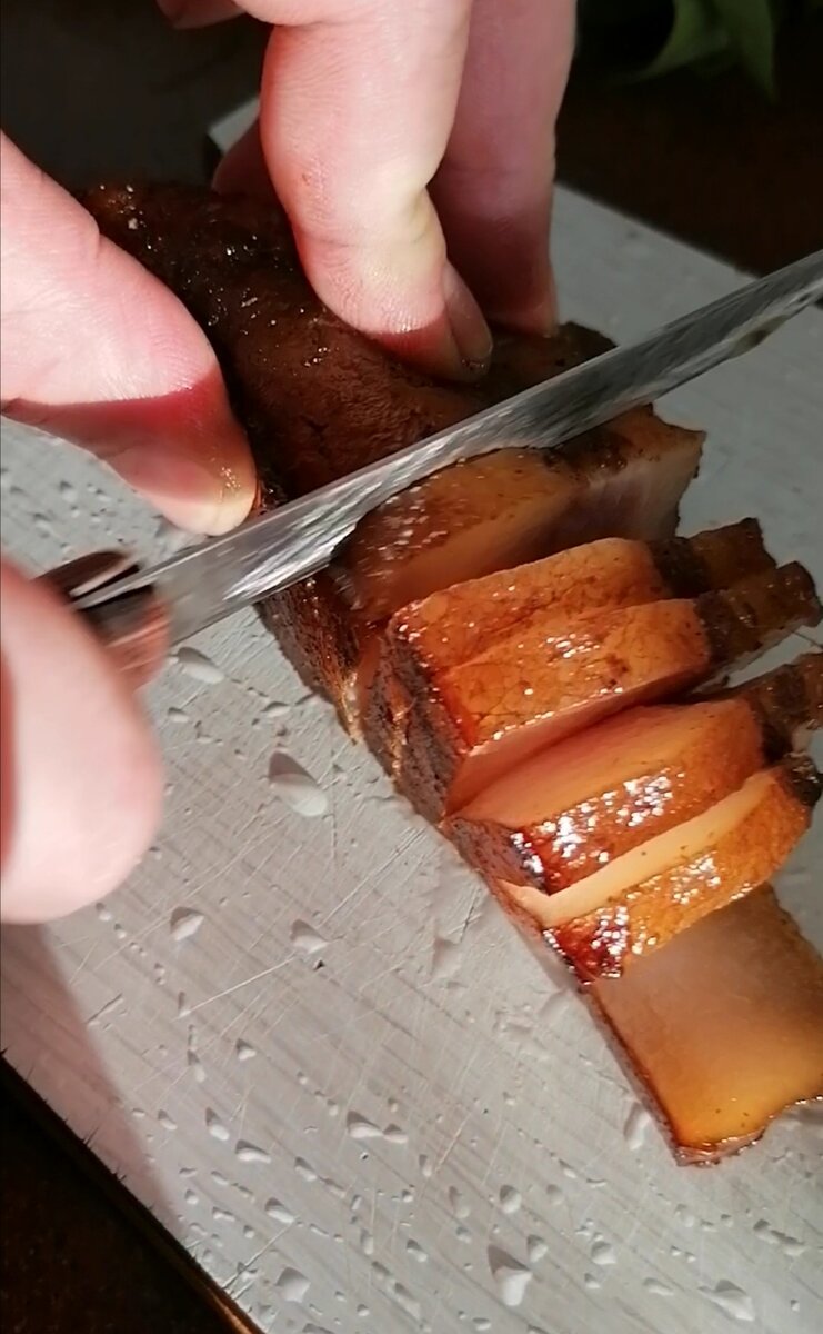 и на доске режем кусочками какими вам удобнее... 