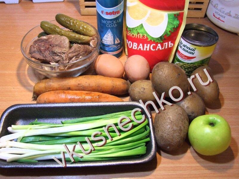 Салат Оливье, ингредиенты для приготовления.