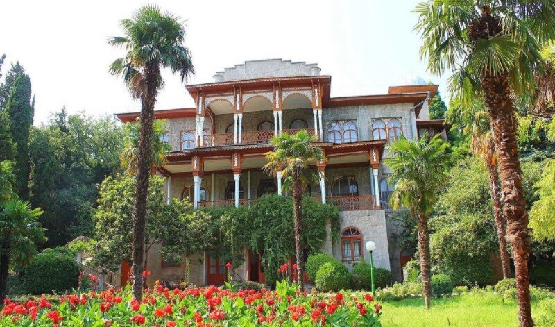 Дворец Карасан, г. Алушта, Партенит
