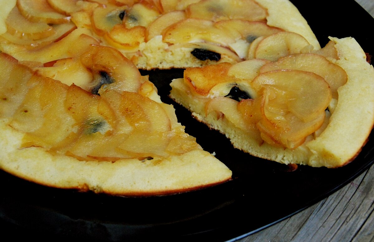 Творожная шарлотка на сковороде