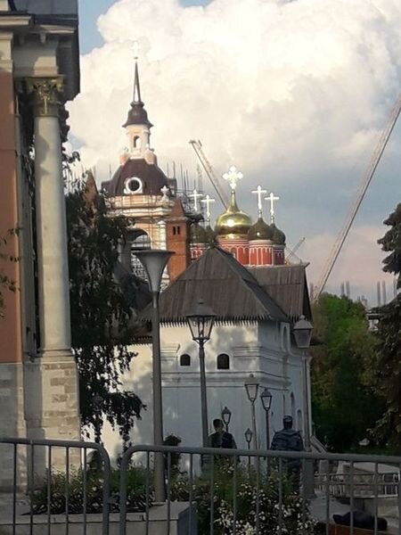 Памятники Варварки. Фотография моя