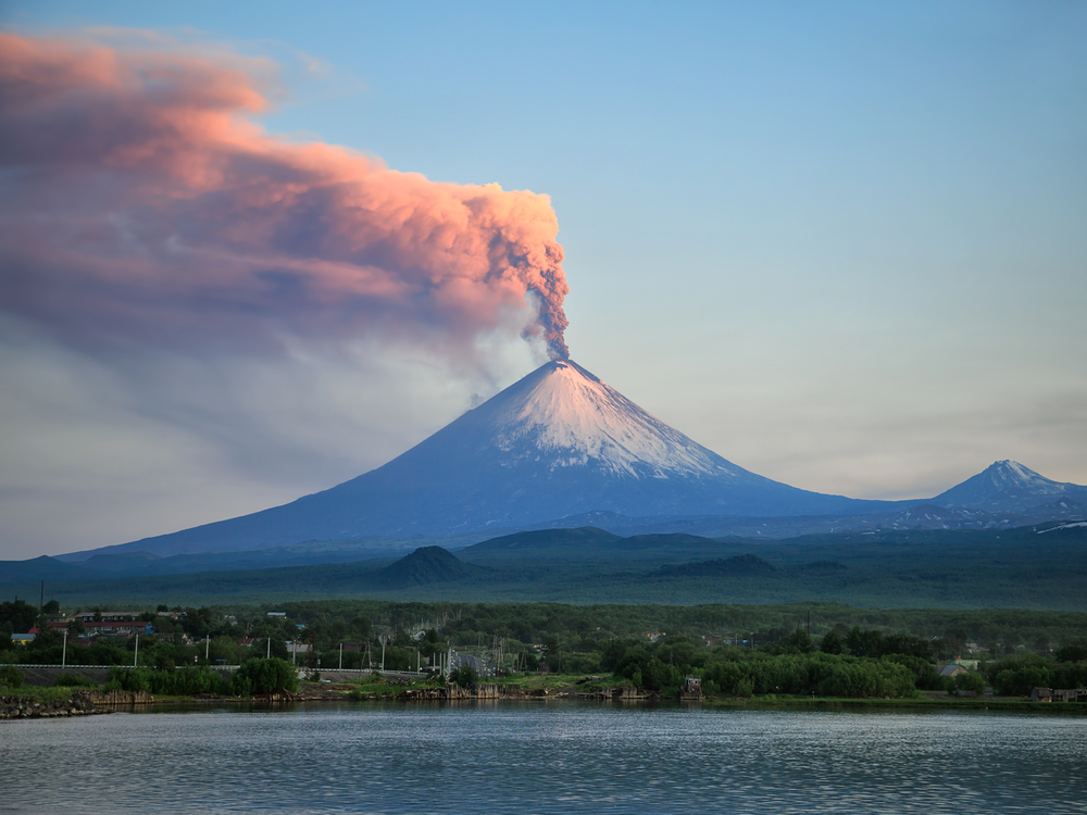 Вулканы России: карта, где находятся, действующие вулканы