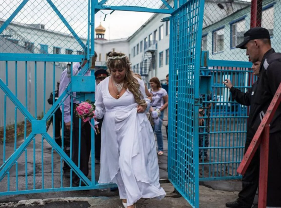 Свадьба в колонии строгого режима (Картинка взята из Яндекс.Картинок)