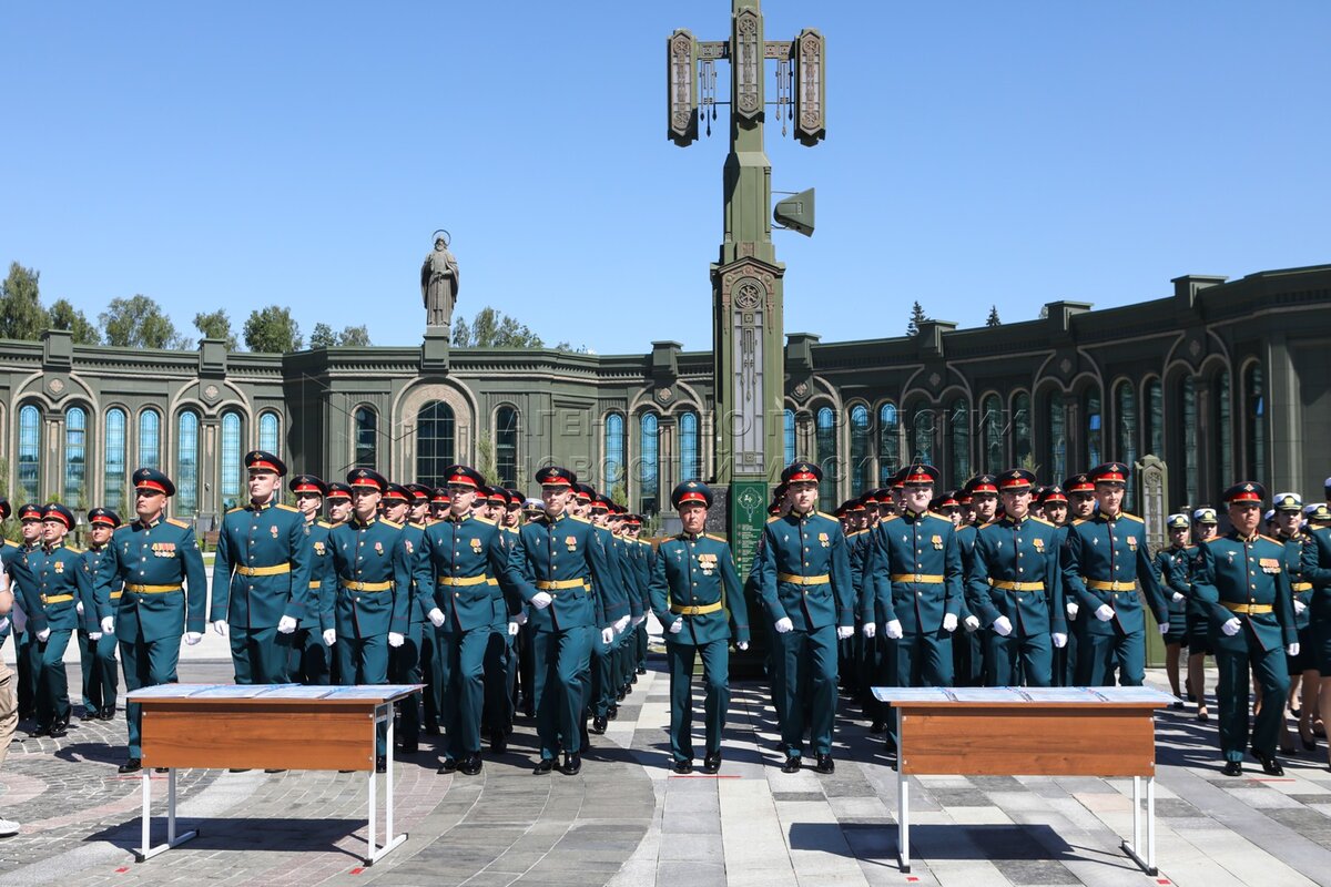 19.06.2021 года. Торжественный выпуск Военного Университета. Фото из интернета. 